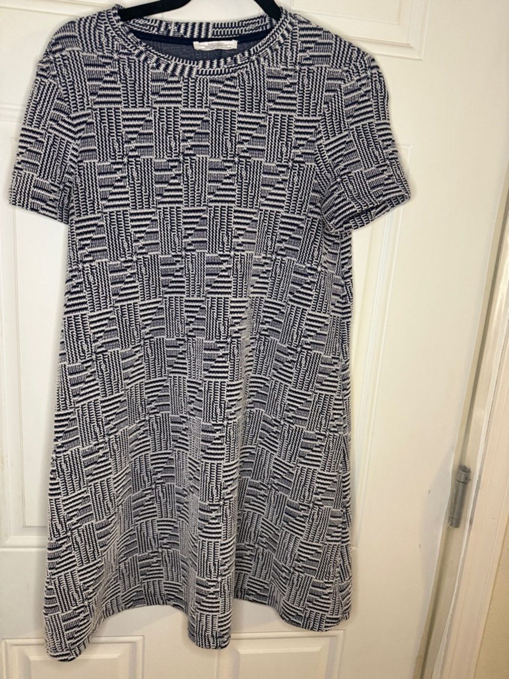 Zara Geometric Knit Mini Dress Black White Short Sleeve Fit Flare - Picture 3 of 4